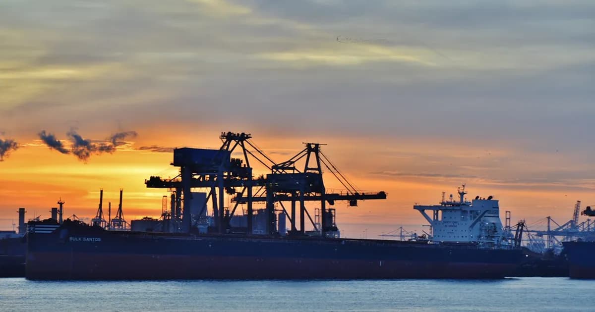 Santos Coffee Exporter, Houston Importer: A Portuguese Phone Call About a Rolled Container