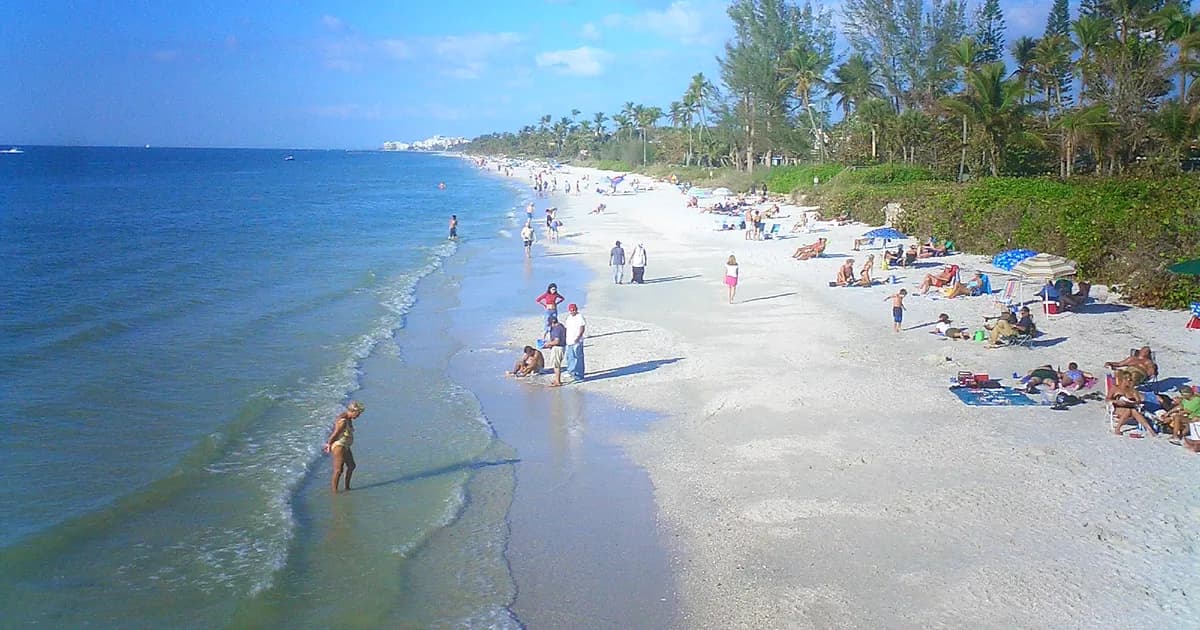 A Hamburg Snowbird Calls a Naples Pool and AC Company in German Before Flying South