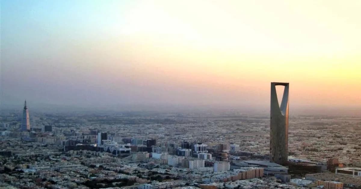 The 2 p.m. Call to Riyadh: An Ohio Hospital's International Patient Office, in Arabic